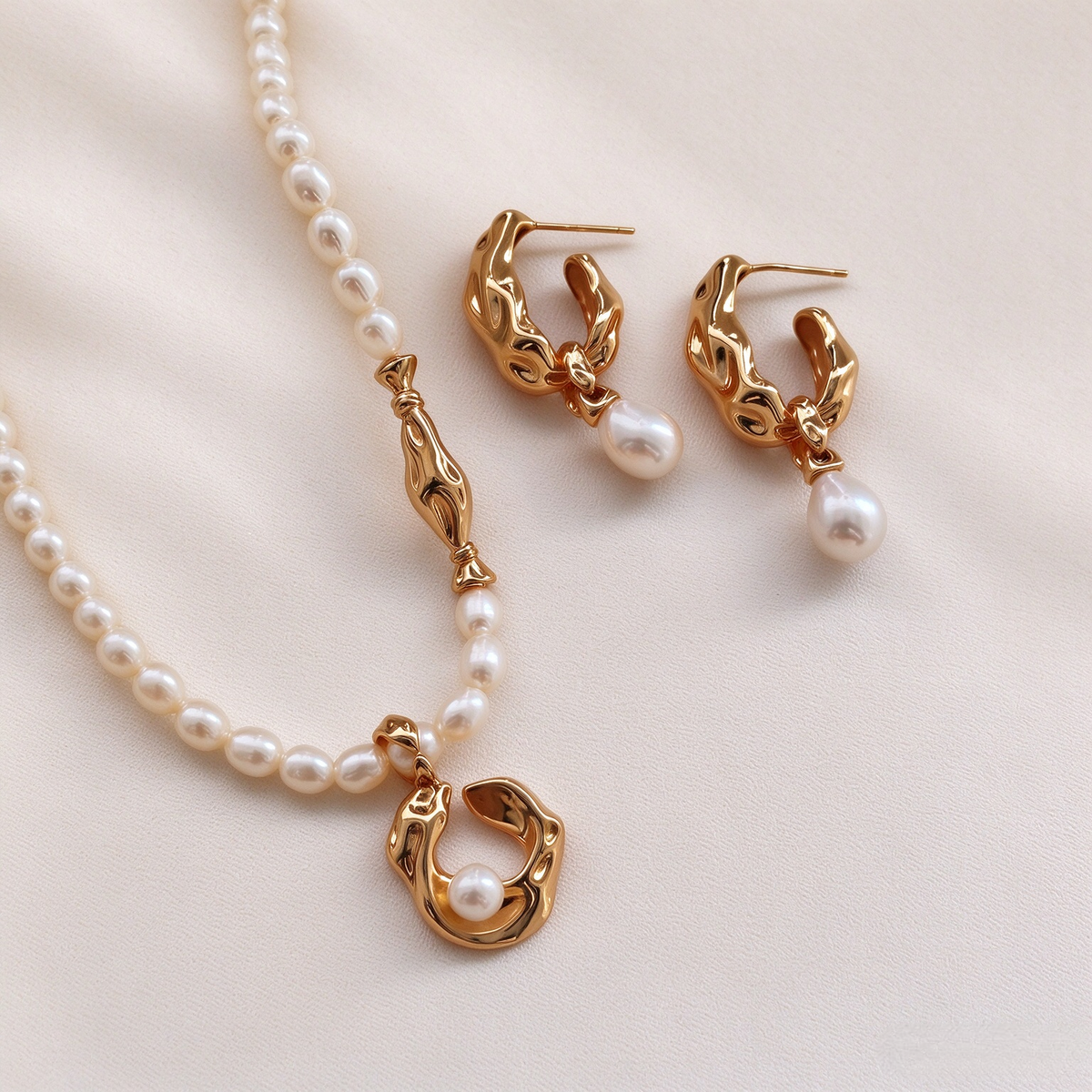 Great Wave Pearl Set