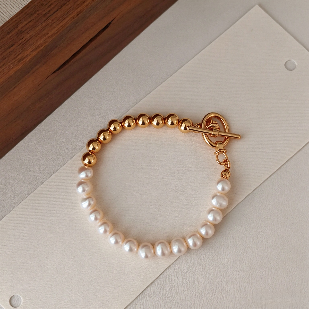 Pearl Bead Toggle Bracelet