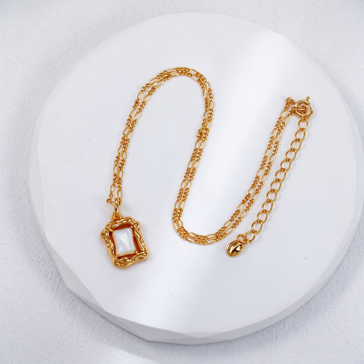 Shell Window Pearl Set