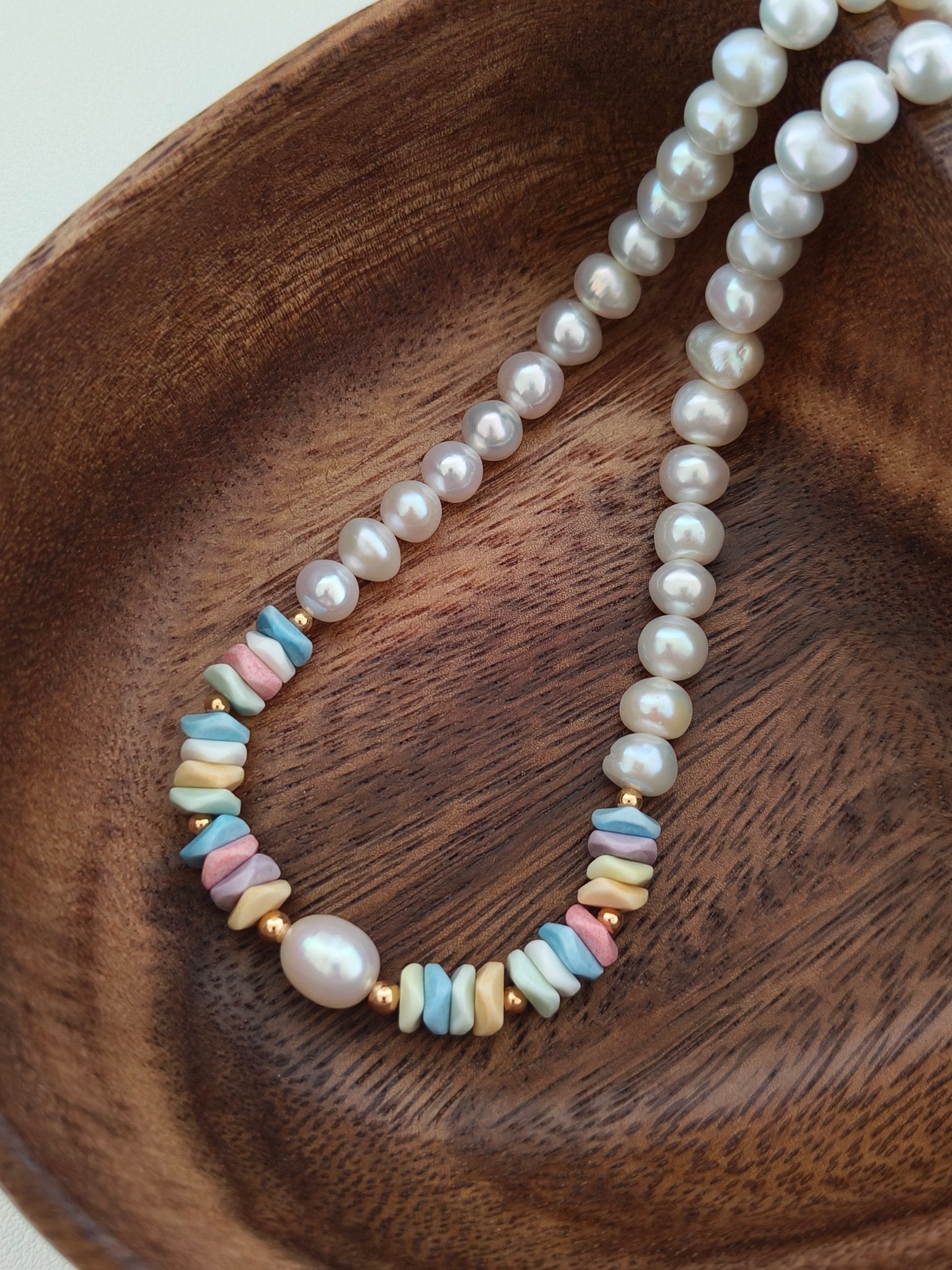 Chasing Rainbow Pearl Set