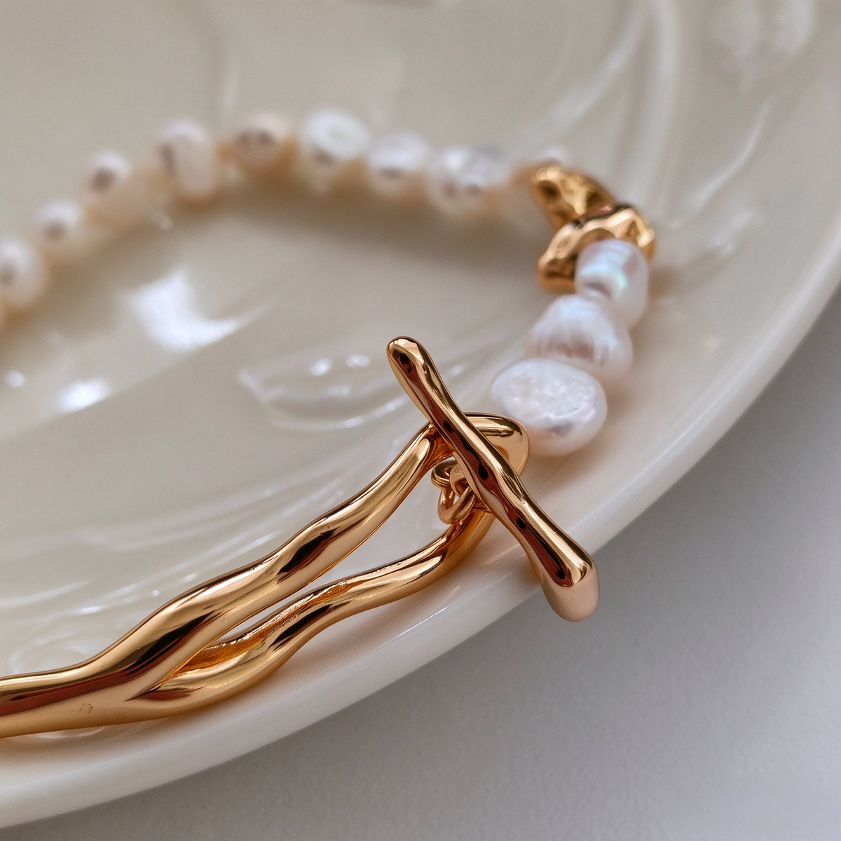Freeform Pearl Toggle Bracelet