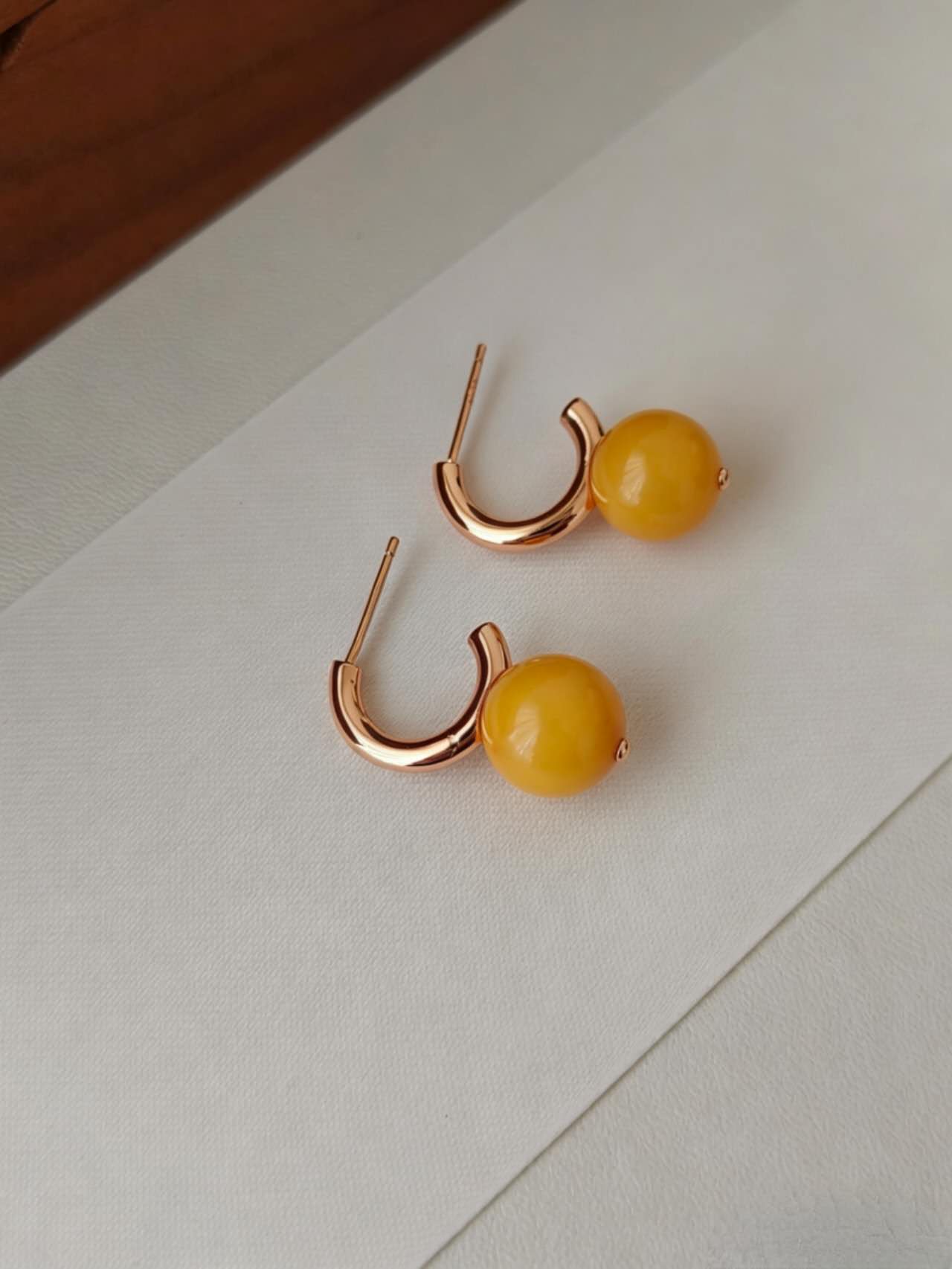 Sunlit Amber Jewelry Set