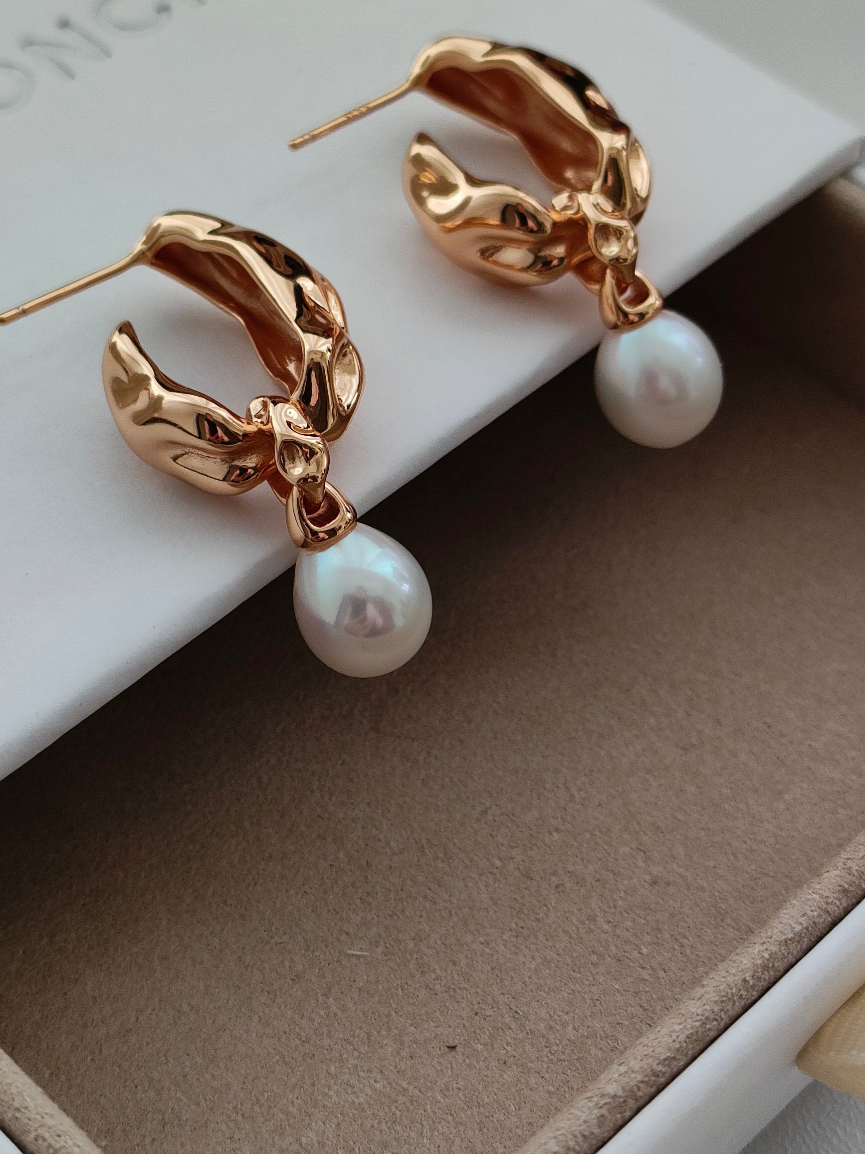 Great Wave Pearl Set