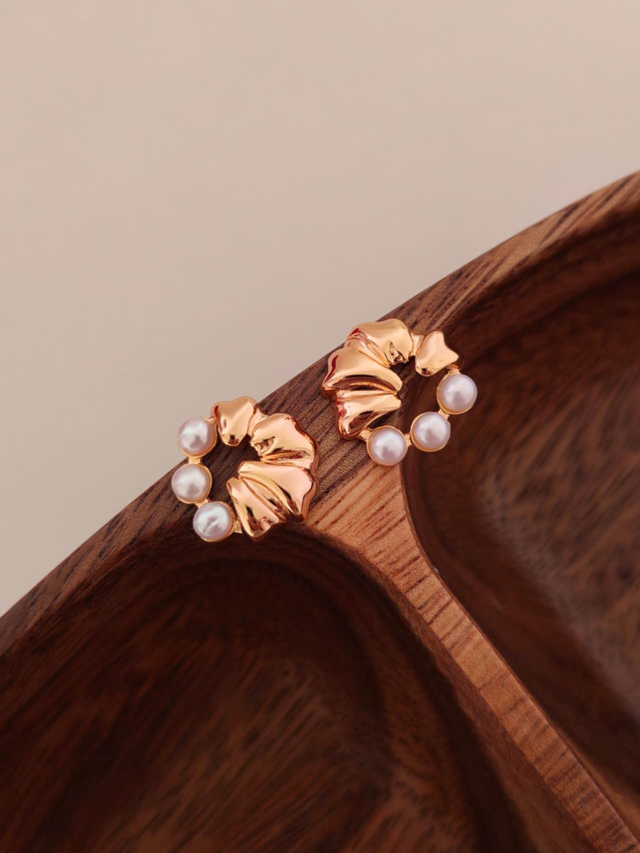 Golden Bloom Pearl Set