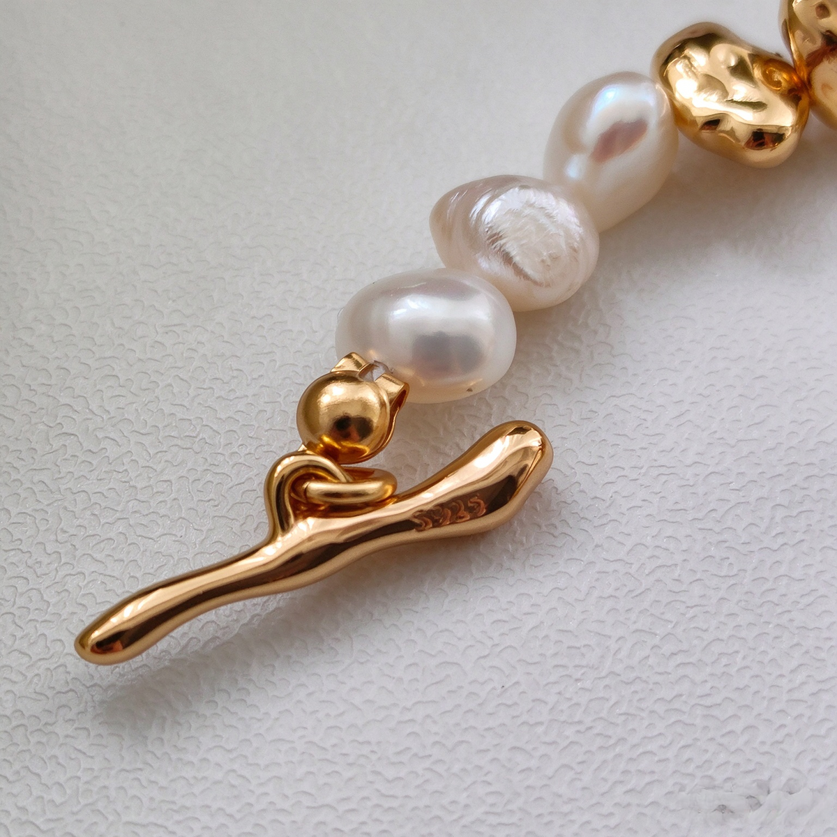 Freeform Pearl Toggle Bracelet